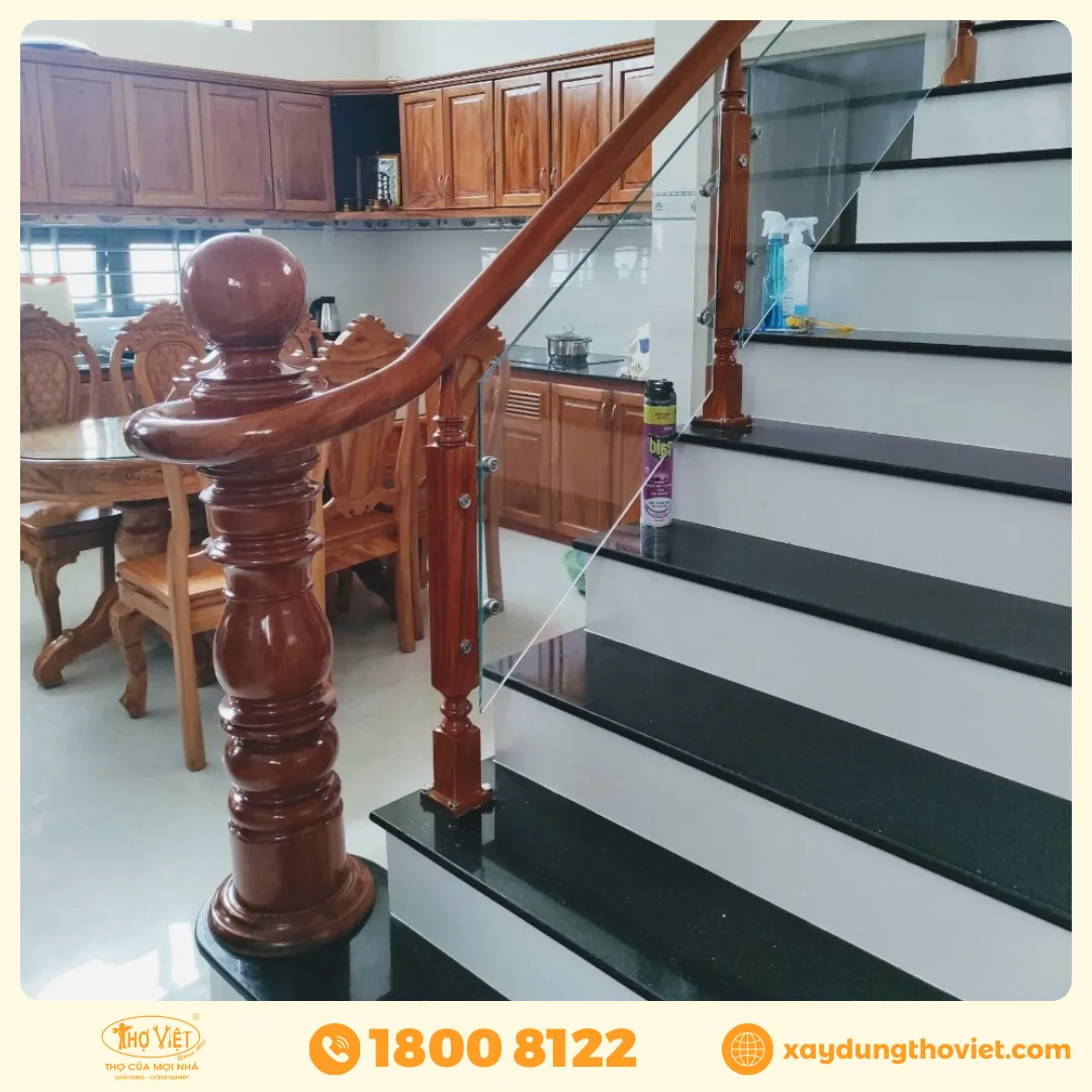 Cầu thang gỗ kính CTGK6