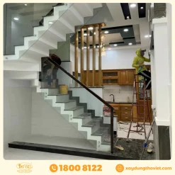 Cầu thang kính cường lực CTKCL2