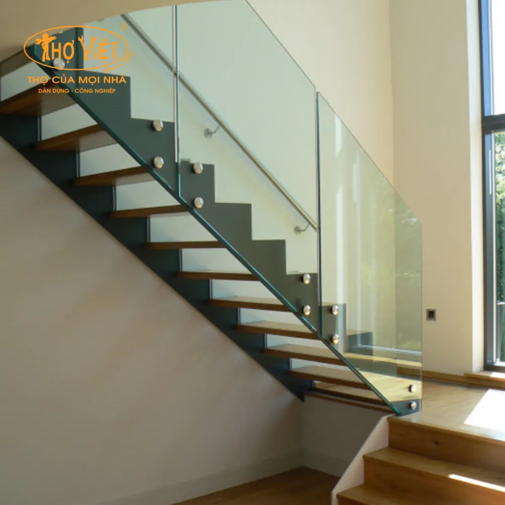 Cầu thang kính cường lực ctkcl6