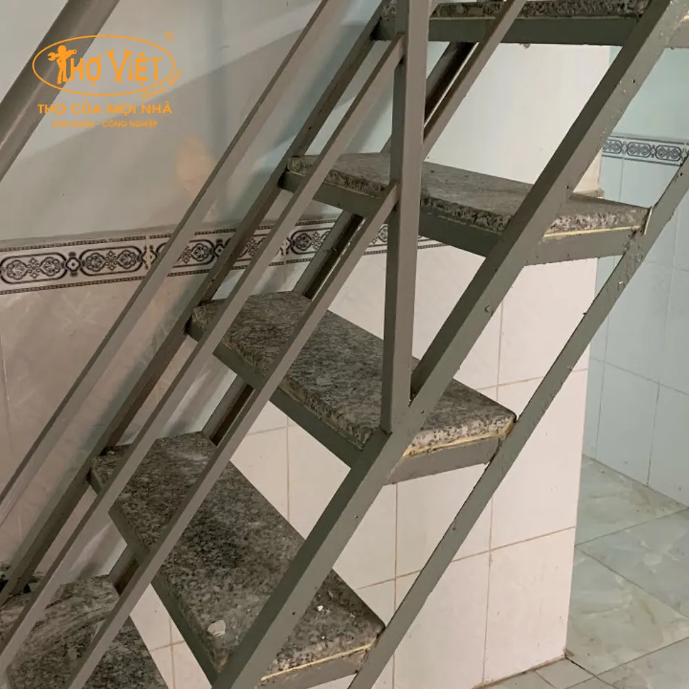 Cầu thang sắt gác lửng ctsgl3