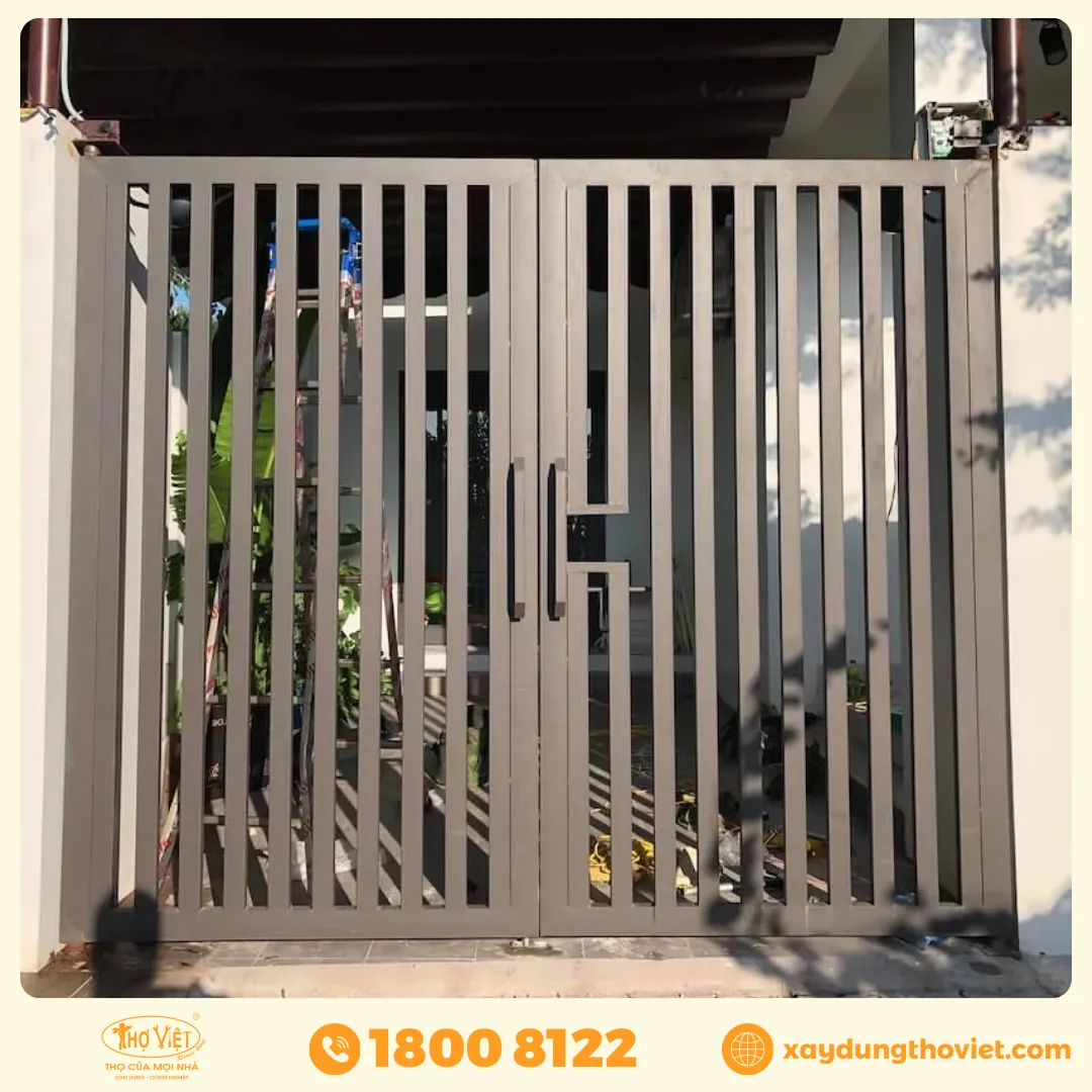 Cửa sắt 2 cánh CS2C5
