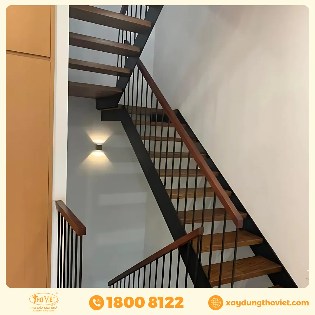 Quy trình thi công cầu thang sắt tay vịn gỗ - Xây dựng Thợ Việt