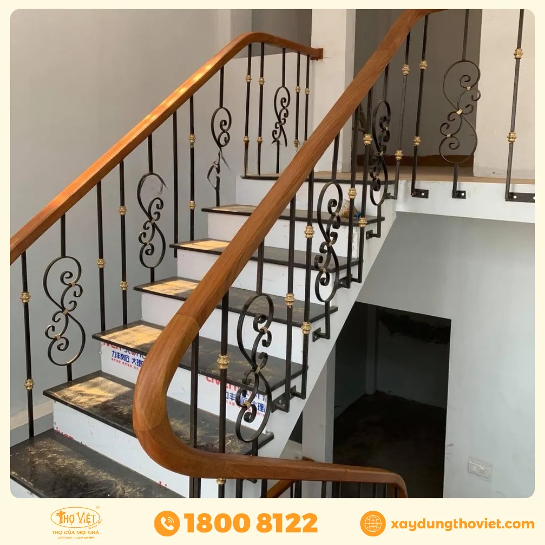 Mẫu cầu thang sắt ốp đá 07