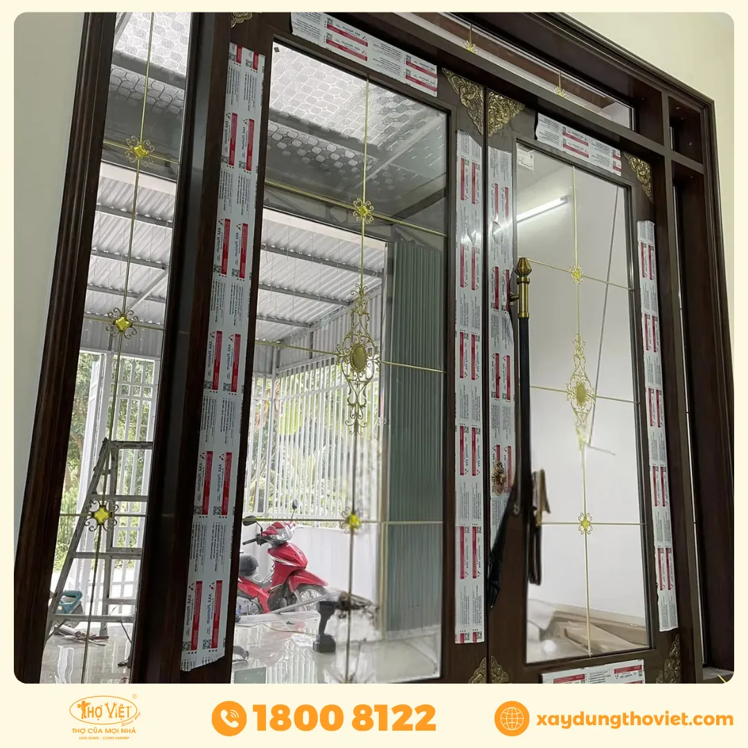 cửa nhôm giả gỗ