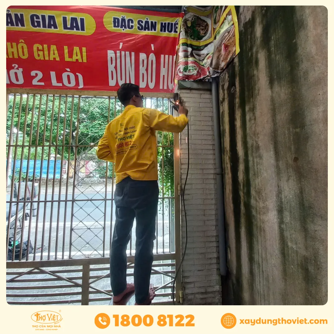 Khi nào cần gọi thợ sửa cửa sắt?