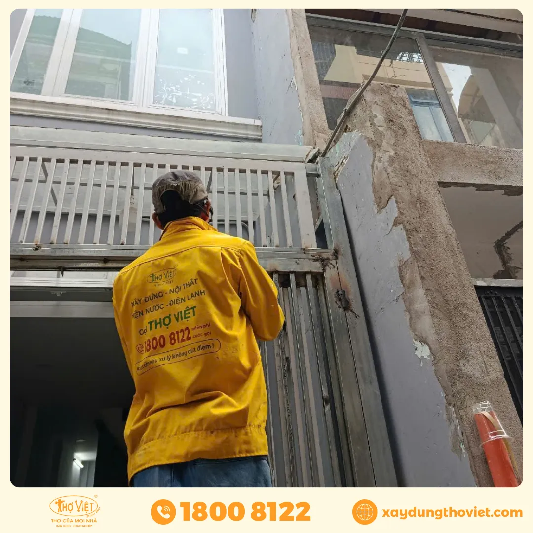 Giới thiệu dịch vụ sửa cửa sắt tại Cơ Khí Thợ Việt