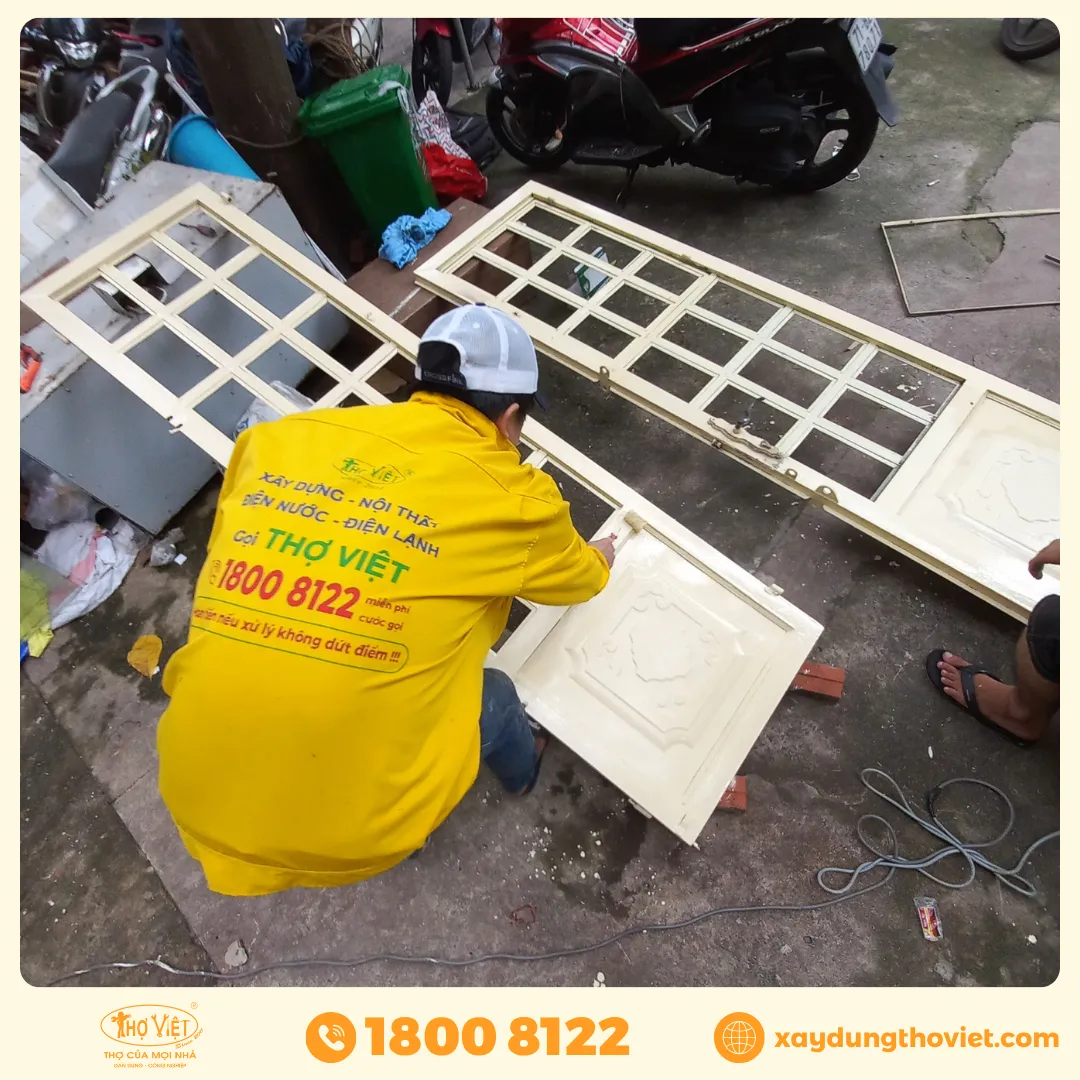 Hàn lại cửa gãy, nứt, xử lý sơn rỉ cũ